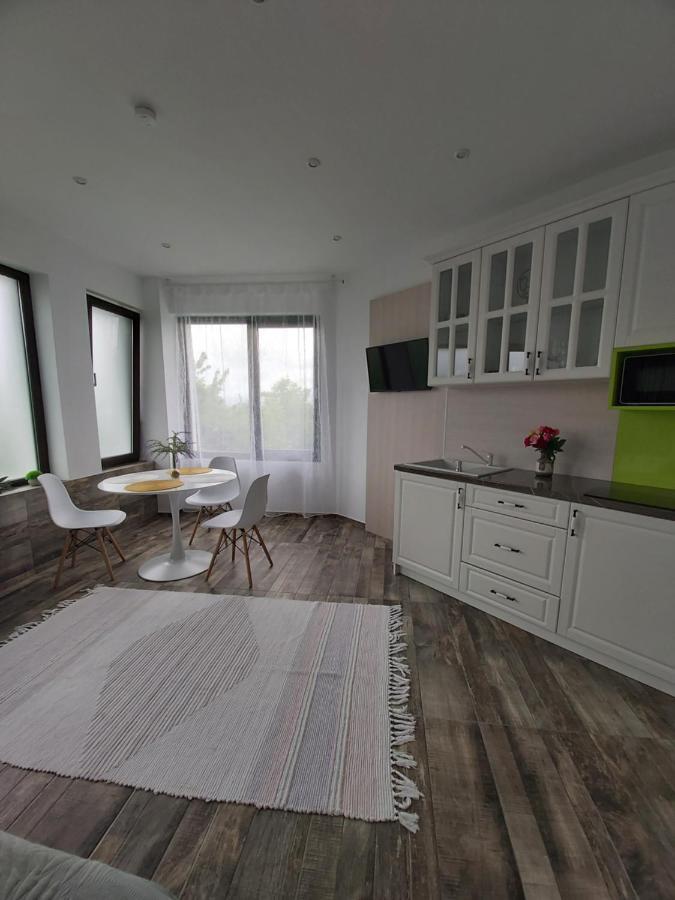 Accent House Lägenhet Deva Exteriör bild